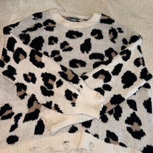 ARULA Black and Cream Leopard Print Sweater